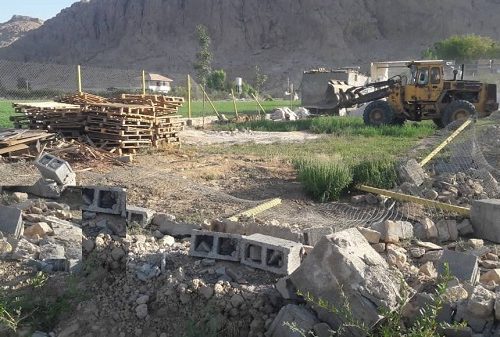 تخریب باغشهری های غیر مجاز در اراضی «اوزون دره» مرودشت