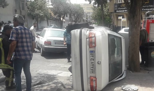 برخورد خونین پراید و سمند در خیابان فلسطین شیراز+تصاویر
