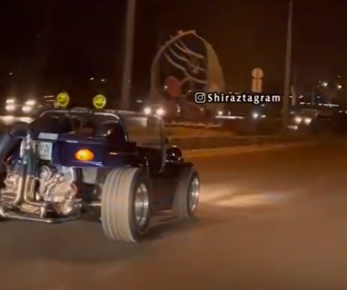 کلیپ تردد شبانه خودروی دست ساز در شیراز