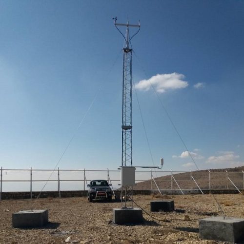 راه اندازی ایستگاه خودکار هواشناسی در کوه دراک شیراز