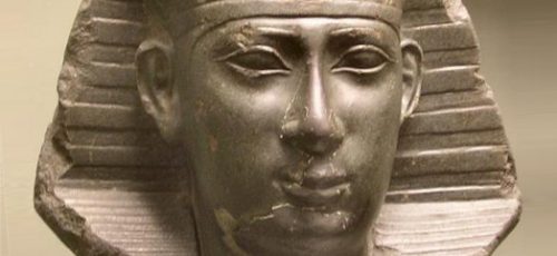 سرگذشت تنها مرد ایرانی که ۲۵۵۰ سال پیش فرعون مصر شد
