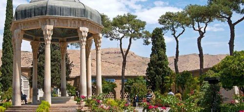 ساعت جدید بازدید از اماکن تاریخی ، گردشگری و موزه ها در شیراز
