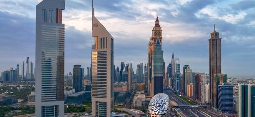 امارات و دبی|ویزای ۵ ساله اقامت برای بازنشستگان/ راننده‌ی تاکسی که میلیونر شد/تاریخ جشنواره خرید تابستانه دبی /۷شرط برای استخدام کارکنان از خارج امارات