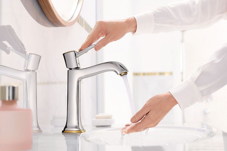 با این 7 ترفند شیرآلات خانه خود را به راحتی برق بیاندازید