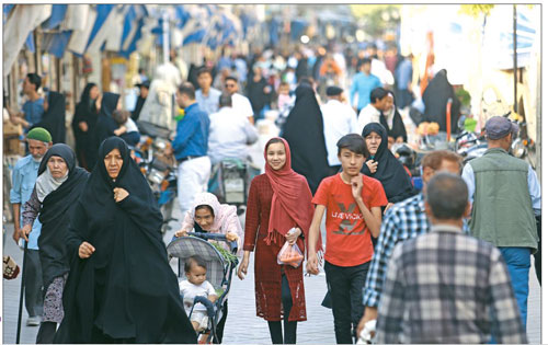 آغاز صدور کارت هوشمند برای اتباع خارجی در فارس/هشدار استانداری برای خروج اتباع از منطقه ۸ شیراز