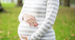 عوارض خطرناک پوشیدن لباس تنگ برای خانم های باردار