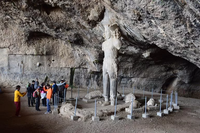 غار شاپور ثبت ملی شد(+تصاویر)