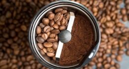 ۶ تا از بهترین روش‌ های تشخیص قهوه اصل از تقلبی