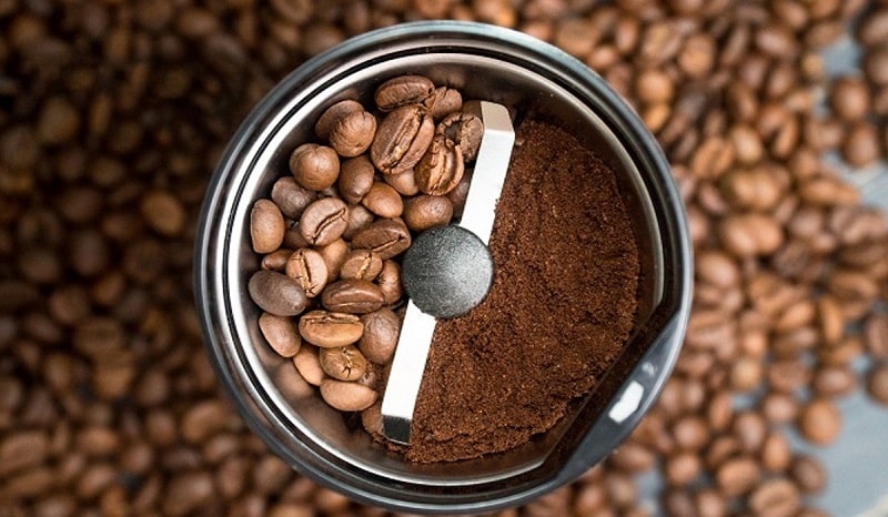 ۶ تا از بهترین روش‌ های تشخیص قهوه اصل از تقلبی