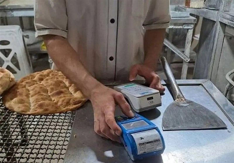 کسب سودهای بادآورده نانوایی‌ها با تخلف ۳ جانبه که مشتری ها بدانند
