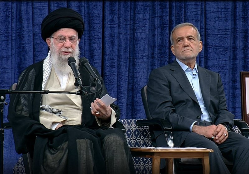 با حکم رهبر انقلاب: پزشکیان رئیس جمهوری اسلامی ایران  شد