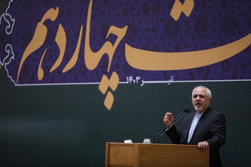 ظریف : باید اعضای دولت چهاردهم را به شکلی انتخاب کنیم که بتوانیم در برابر مردم از آن دفاع کنیم