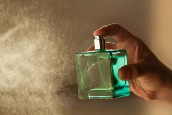 تشخیص عطر اصل از تقلبی