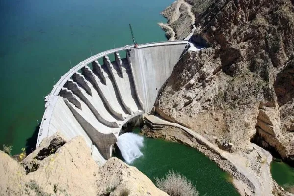 هشدار آب منطقه‌ای در مورد ذخیره آب مفید سدهای استان فارس
