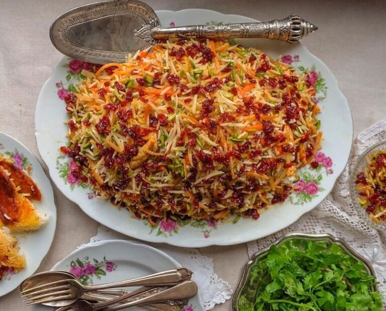 چلو گوشت هویج، یکی از غذاهای محلی تبریز برای ایام عزاداری+طرز تهیه