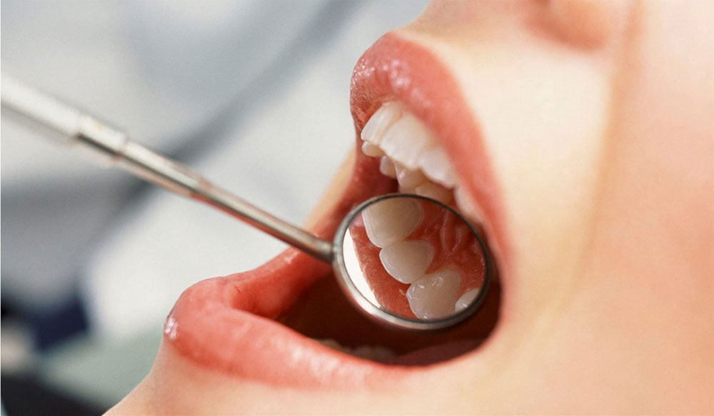 بهترین مواد غذایی طبیعی برای تقویت و سلامت لثه