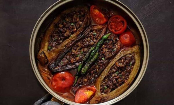 طرز تهیه بادمجان کبابی گیلانی