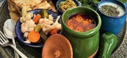 طرز تهیه شوربای گوشت قورما یکی از خوشمزه‌ترین غذاهای سنتی تبریز