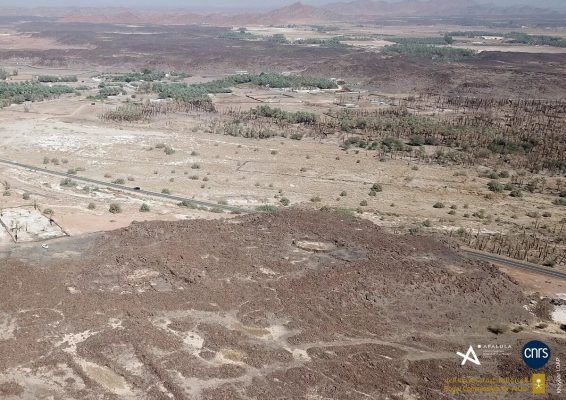 A 4000 year old ancient city in the Arabian desert 3