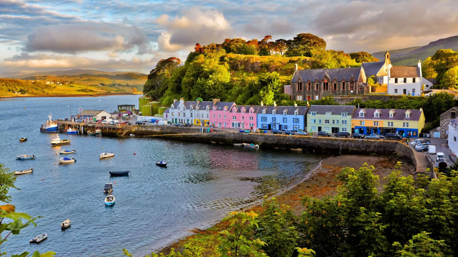 What is the charm of Scotland A beautiful country to live in Europe