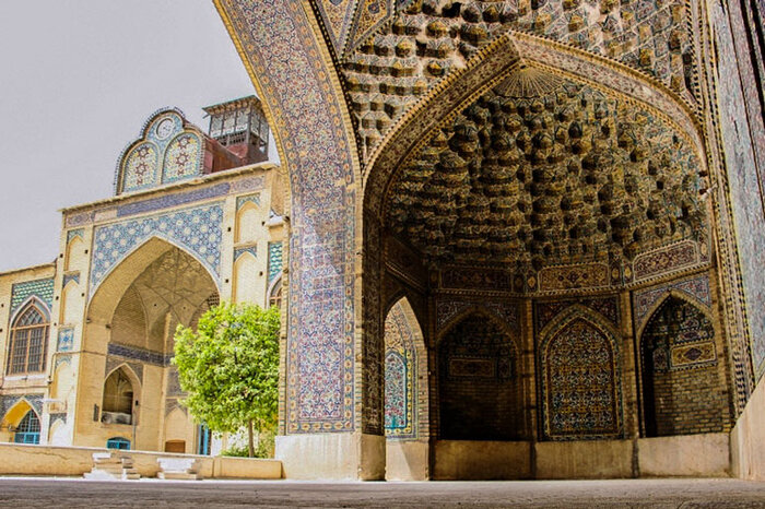 فرونشست یقه مسجد مشیر شیراز را گرفت