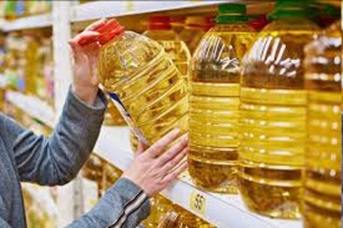 وزارت جهاد کشاورزی : روغن خوراکی به اندازه کافی در انبارها موجود است/بازار بزودی آرام می‌شود