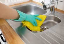 How to clean the sink and turn on the electricity 1