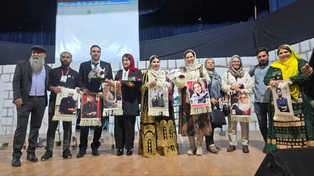 درخشش شاعران فارس و شیراز در همایش ملی شعر جلوه های آفرینش