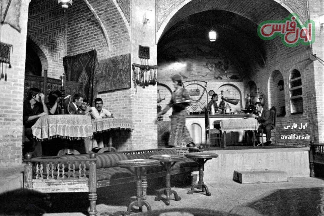 عکس قدیمی؛چایخانه مشیر شیراز دهه 1350