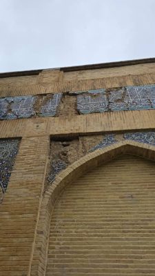 Abesh Khatuns tomb in Shiraz 3