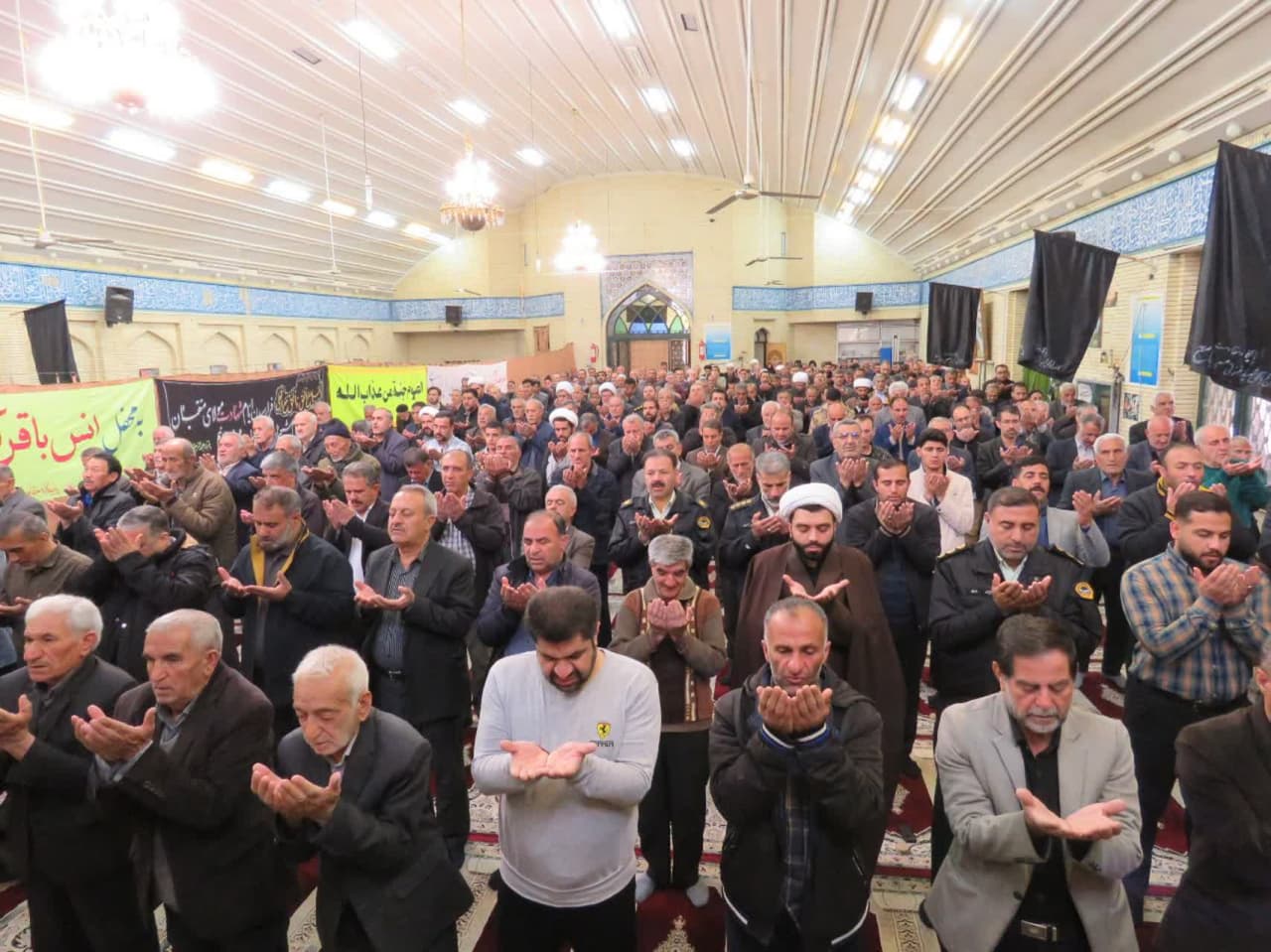 امام جمعه سپیدان: مراحل اخذ مجوز تولید بیش از 14 امضا نیاز دارد یعنی 2 برابر هفت خوان رستم