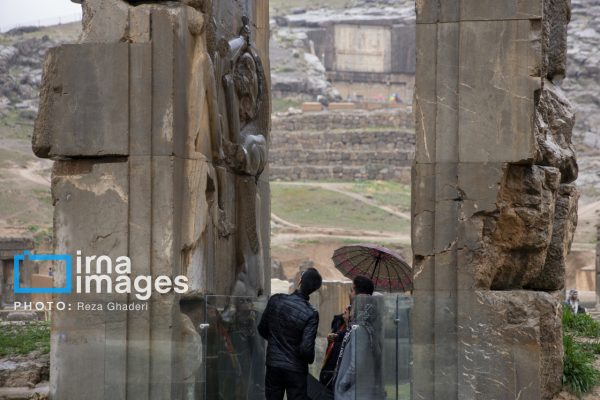 باران در تخت جمشید 15