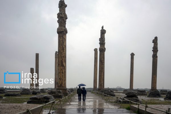 باران در تخت جمشید 35