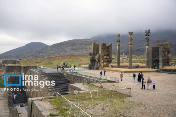 باران در تخت جمشید 44