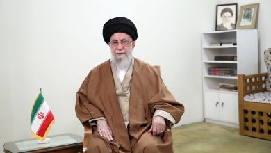 رهبر انقلاب1