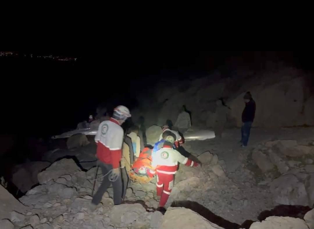 حادثه هولناک در کوهستان بانش : نجات مرد 48 ساله پس از 6 ساعت عملیات!