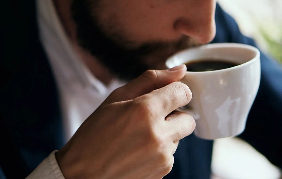 مشکلات و بیماری هایی که نوشیدن قهوه برای کلیه ها بوجود می آورد