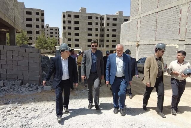 معاون بنیاد مسکن در شیراز: تحویل ۱۲ هزار مسکن ملی در سراسر کشور و پیشرفت پرشتاب پروژه‌ها در کشور