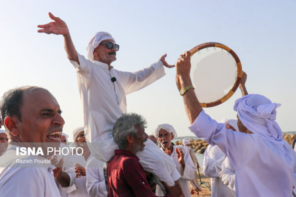 لنج چوبی آرورا 11