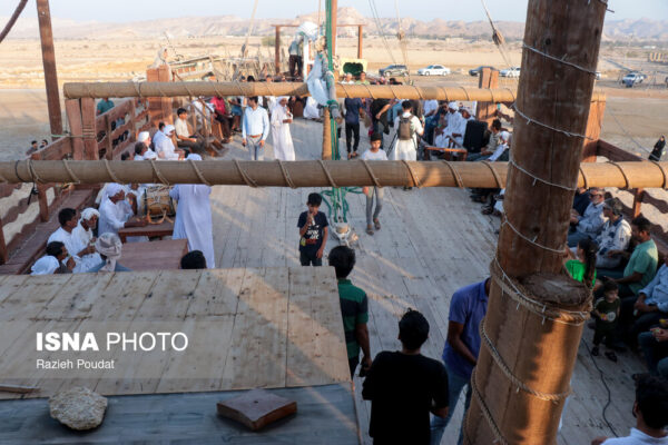 لنج چوبی آرورا 18
