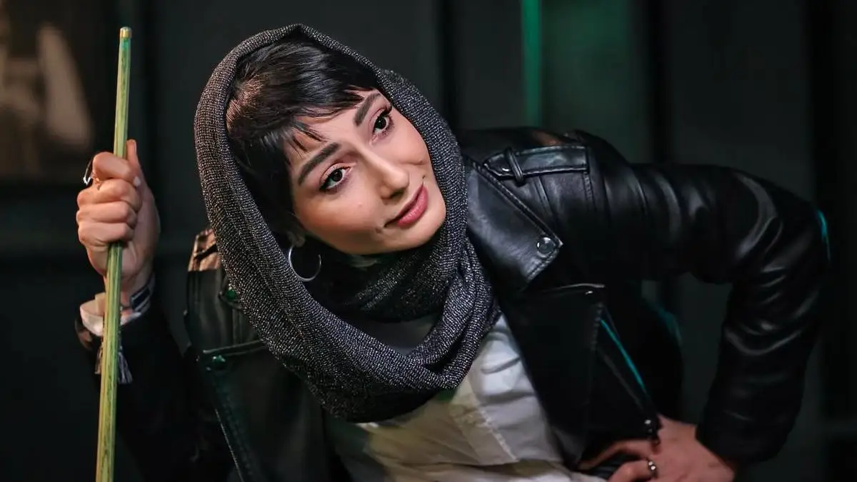 تصاویر دیدنی سمیرا حسن پور بازیگر سریال گردنی در منظره ای تماشایی