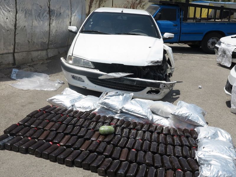 توقیف پژو پارس با 244 کیلوگرم تریاک در محور  قیروکارزین-جهرم