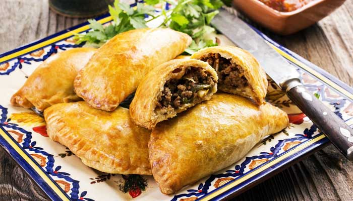 دستورتهیه پیراشکی رست بیف لذیذ و خوشمزه