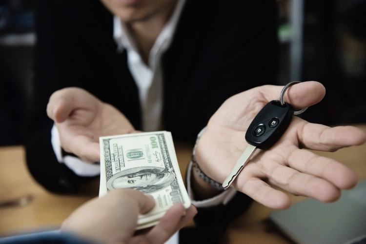 چطور قیمت فروش خودرو را تعیین کنیم؟
