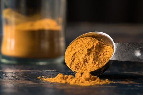 دکتر محمدمهدی زرشناس : کورکومین داروی لاغری و زیبایی نیست؛ زردچوبه ادویه غذایی است نه یک داروی معجزه‌آسا