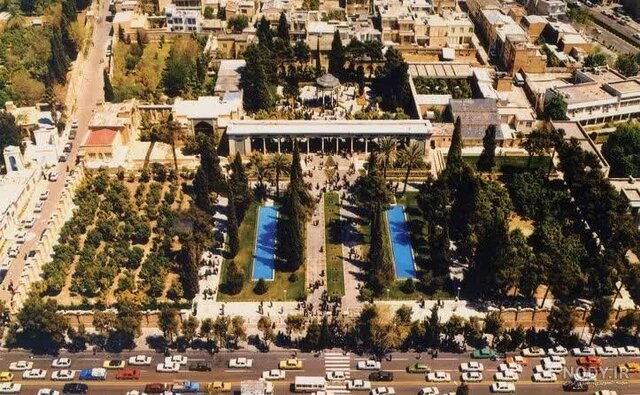 عبور خودروها از خیابان حافظیه شیراز برای همیشه ممنوع شد/ این مسیر پیاده‌راه شد