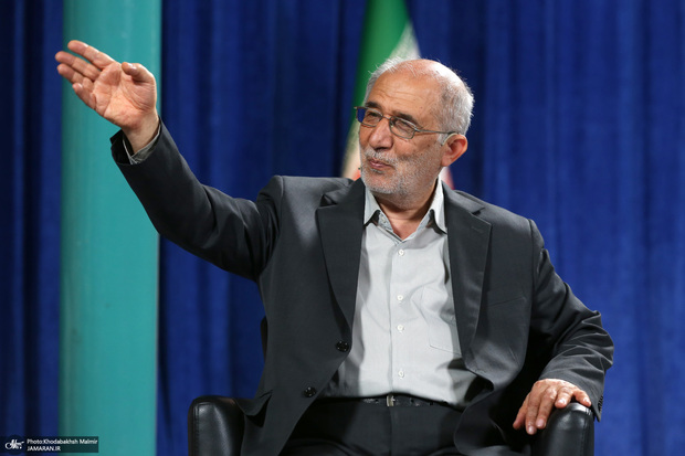 سردار حسین علایی: اسرائیل قوی‌ترین تشکیلات موساد در جهان را در ایران راه انداخته‌اند/ فکر می‌کنم آنها روی تلفن‌های باسیم هم سوار هستند/ حکومت و دولت نباید مردم را آزار دهند/ موتورسواری خانم‌ها چه اشکالی دارد؟