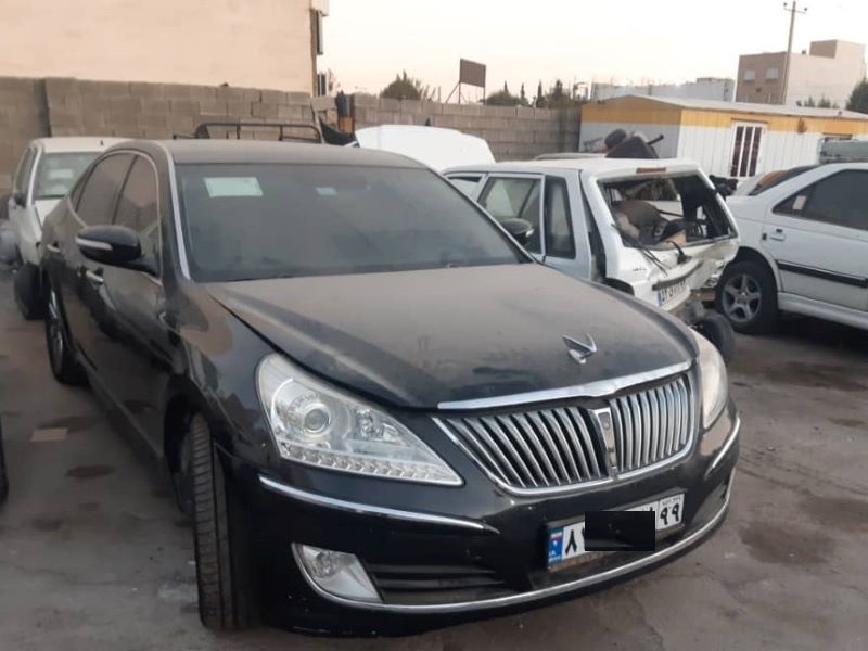 کشف خودرو سواری 100 میلیاردی پلاک جعلی از یک گاراژ در شیراز 