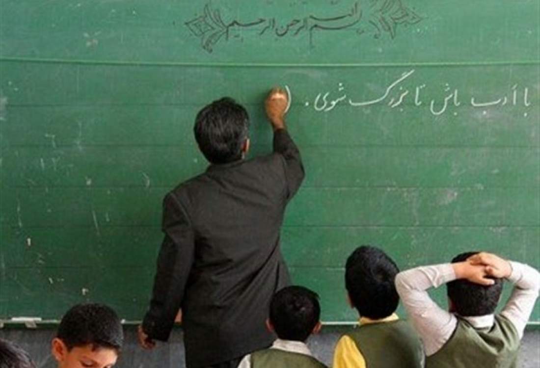 میزان حقوق مدیران هنرستان‌های دهدشت استوری شد/نصف نگهبان پتروشیمی حقوق می‌گیرند!