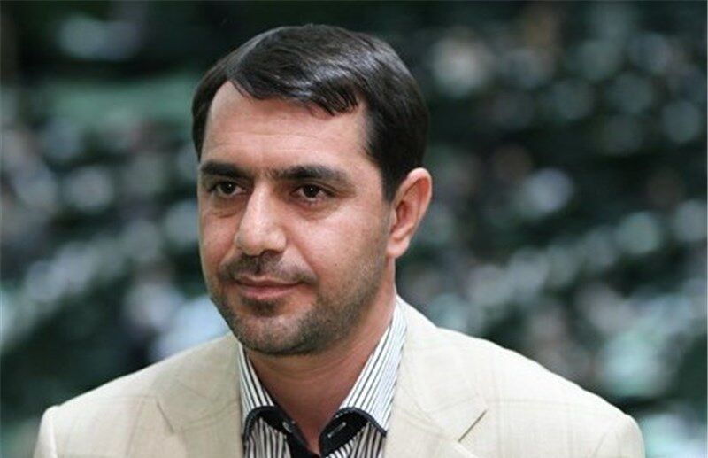 درخواست رحیم زارع برای آتش‌بس بین مجمع نمایندگان و استانداری فارس: معاون سیاسی استاندار توانمند است